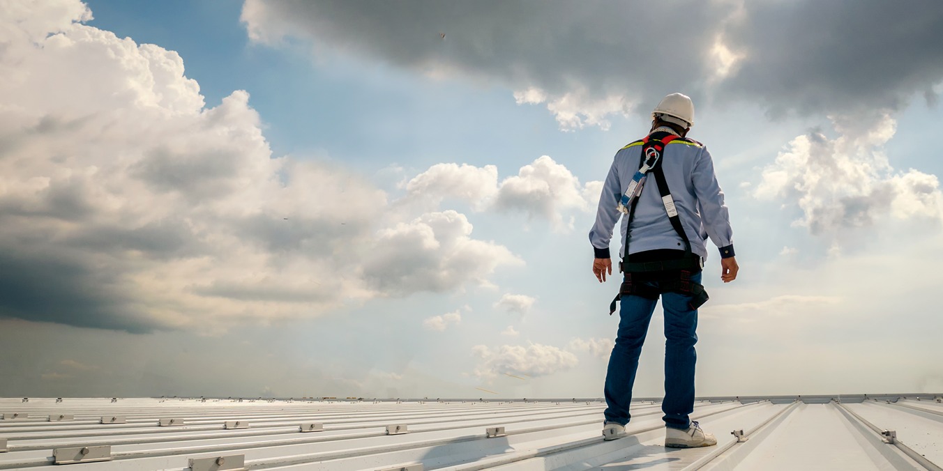 commercial roof maintenance inspection